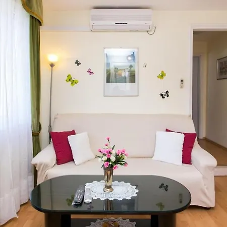 Lady Orsan - One Bedroom